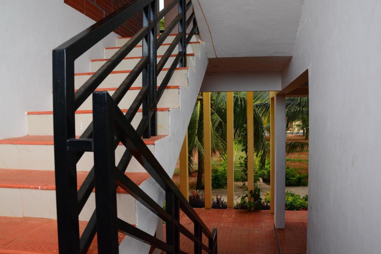 Claynest Resorts Kuttālam Exterior foto